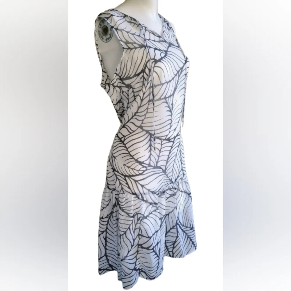 Apt. 9 Black and White Leaf-Print Sleeveless Mini Dress - Picture 6 of 7